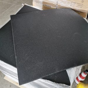 FUNCTIONAL CROSSFIT SHOCKPROOF SOFT RUBBER EXTRA FINE GRAIN FLOOR
1M*1M*2CM